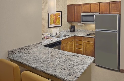 Avon Apartment | Comfortable & Memorable Stay! 3 Cozy Units, Free Breakfast and Parking!