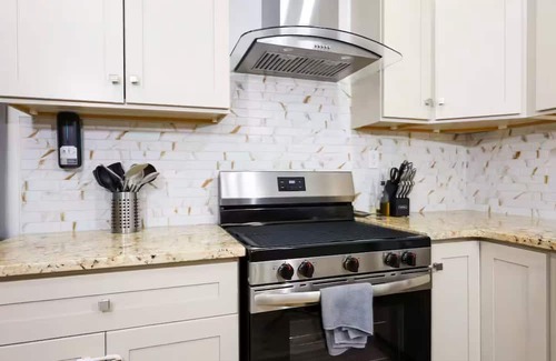 Derita - Statesville House | Fantastic 9-bedroom house with AC in Charlotte