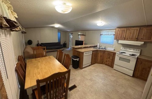 Empire House | Charming 3-bedroom, 2-bath house with AC in Buras