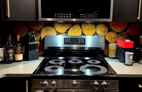 Maida Cabin | The Lofts @ Frost Fire- Cabin C