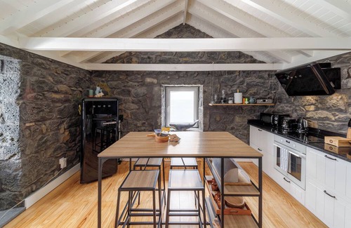 Lajes do Pico Cottage | BIOMA Adega - Gourmet Stay