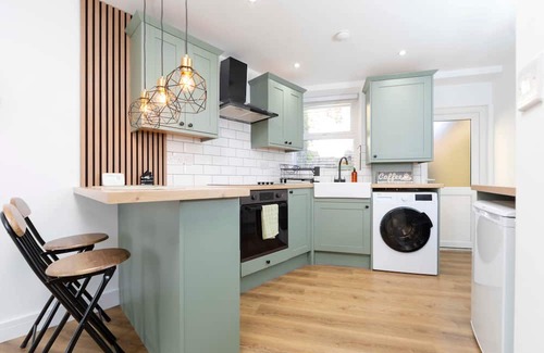 Pentrebach House | Taff Trail Nature Retreat Cottage
