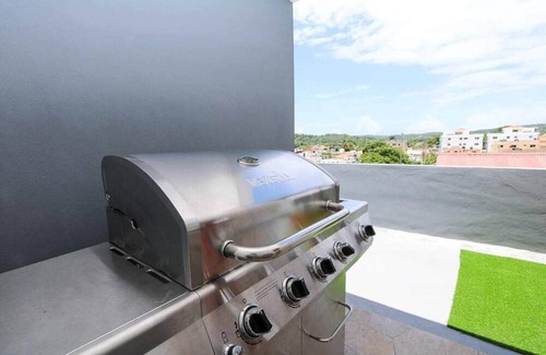 San Cristobal Apartment | Amazing 2BR/2Bt APT hot water, AC,Garage and Patio