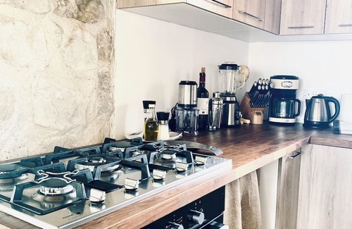 Choirokoitia House | Peaceful Stone House Mtn Views 10 Min to Beach