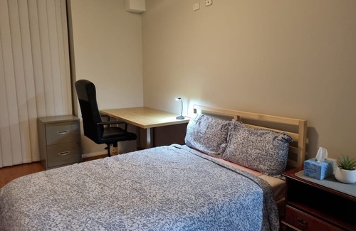 Toongabbie Apartment | Near to Toongabbie Station - 4 minutes walk