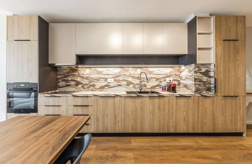 Golem Apartment | The Seaview Jacuzzi Suite by PS