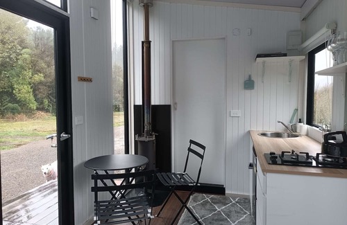 Shannon House | Te Paki Dam View by Tiny Away