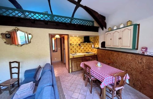 Esbareich House | Charming accommodation in a mountain village