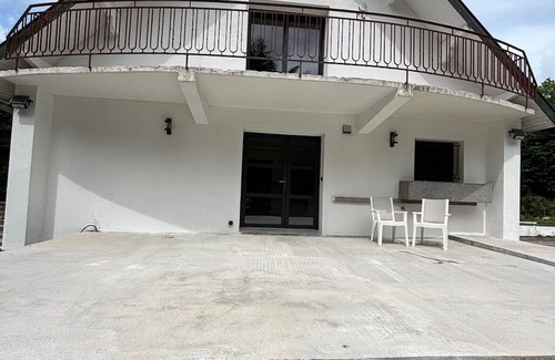 Rambervillers House | Lodging in a garden near Fraispertuis City Park.