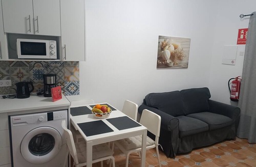 San Miguel de Abona House | Vacation Home 'La Sabina De Manuel2' with Sea View, Private Terrace and Wi-Fi