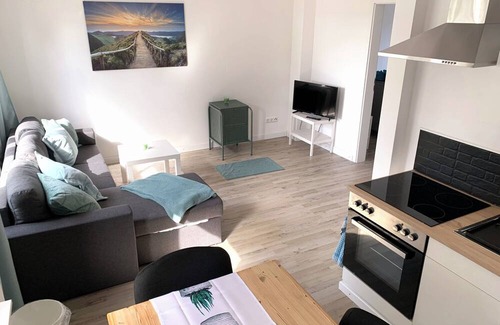 Huxtertor/Muhlentor/Gartnergasse Apartment | Apartment 'Bella Verde' with Balcony and Wi-Fi