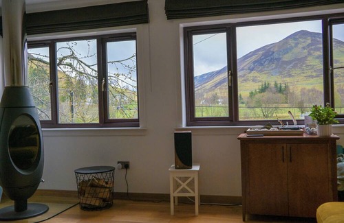 Spittal of Glenshee House | Family-sized space within Cairngorms National Park