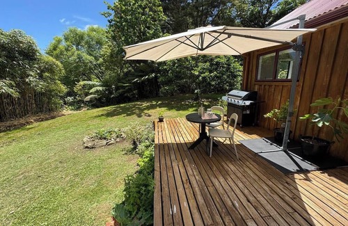 Coromandel House | Stream-side Cottage, Driving Creek
