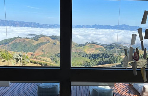 Sao Bento do Sapucai House | Chalet Above the Clouds - 3-bedroom house with AC in São Bento do Sapucaí