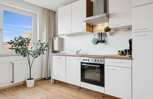 Braunschweig City Center Apartment | Hellohome Urban Design Apartment by the Castle 115 sqm Kicker