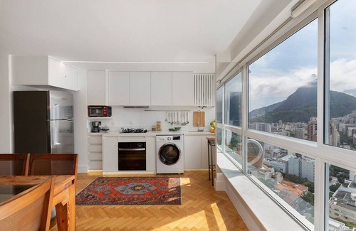 Leblon Apartment | Ocean/Lagoa view Leblon with services - Casape.Rio