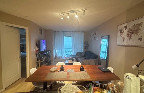 King West Village Apartment | Cozy 1-Bedroom Apartment with Unique View - Available for School Holidays Only