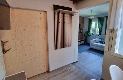 Probstzella House | Guesthouse 'Ritschel Alm' with Mountain View, Shared Pool and Wi-Fi