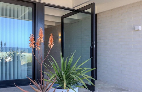 Aldinga Beach House | Luxury oceanfront retreat close to cellar doors of McLaren Vale