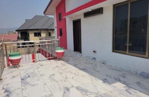 Accra House | 4 Bedrm House @Sapeiman Amasaman