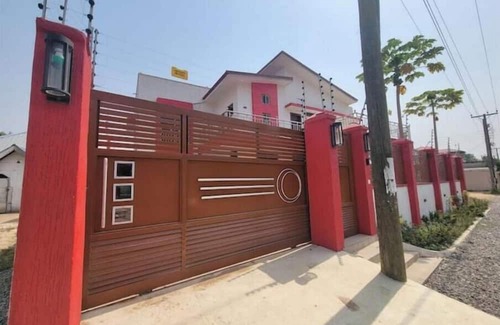 Accra House | 4 Bedrm House @Sapeiman Amasaman