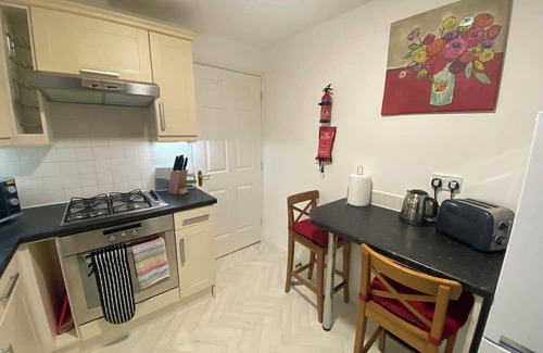 Duloch Apartment | Briight & Modern 2 Bed Executive Apartment with Amazing Views
