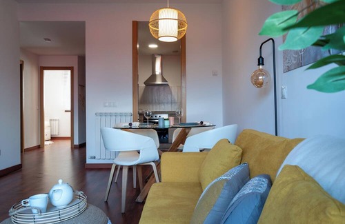 Puigcerda Apartment | Cal Xera - Cozy first floor with fireplace and private garden