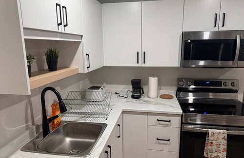 Moncton Apartment | FemMac's Place