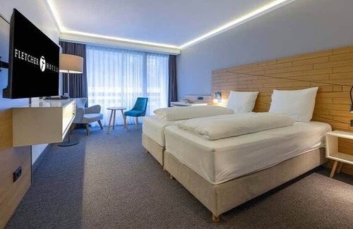 Arnsberg Hotel | Relaxing Unit Pets Allowed Indoor Swimming Pool With Forest Trails