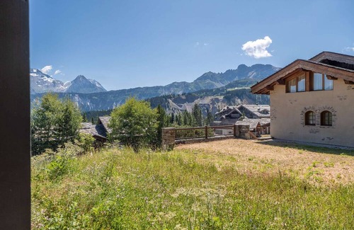 Courchevel Apartment | Courchevel 1850 - Sleeps 5 - Close to the slopes