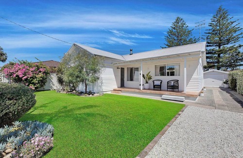 Long Jetty House | Coastal Escape