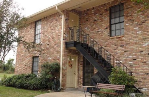 Houma Condo | Legendary Southern Charm. Short drive to NOLA