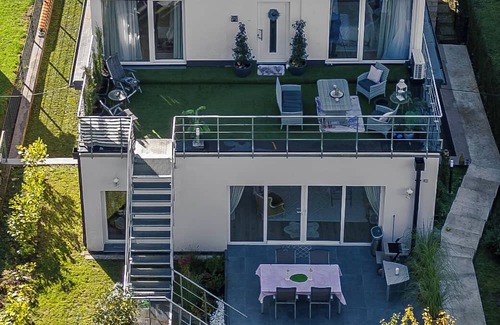 Helmsange Apartment | Spacious 3BR/2BA | Terrace + Free Parking