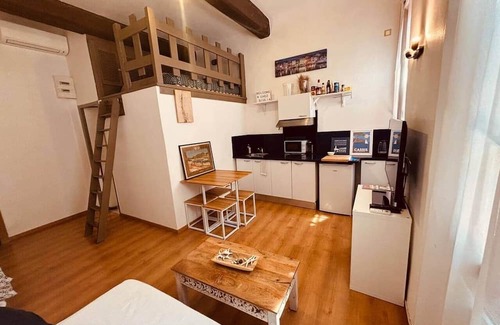 Cassis Apartment | Chez Giulia Cassis - Studio near the beach