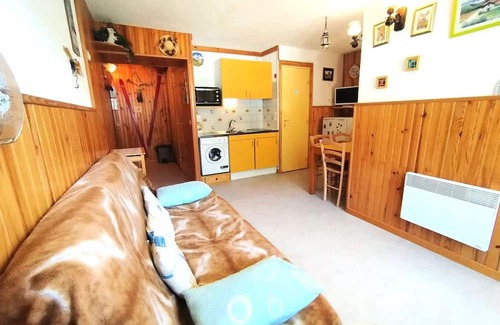 Reallon Apartment | Aurans Residence - Nice two rooms in the heart of Réallon station