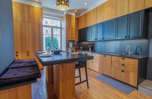 Menton Condo | This condominium is a 2 bedroom(s), 2 bathrooms, located in Menton, Provence-Alpes-Côte d'Azur.