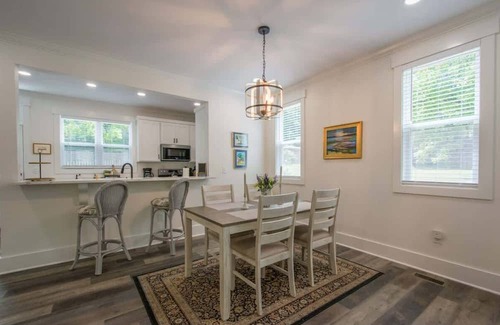 Flat Rock House | The Charleston House~$375 Free Activities Daily