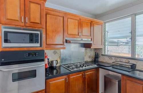 Little Battaleys House | The Retreat. Your home away from home.