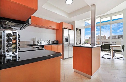 Sunny Isles Beach House | Roami at Sunny Isles | Combo Units | 6 Bedroom