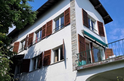 Carciano House | House with stunning 180° view over the 3 islands, terrace, garden, free parking