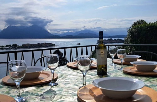 Carciano House | House with stunning 180° view over the 3 islands, terrace, garden, free parking