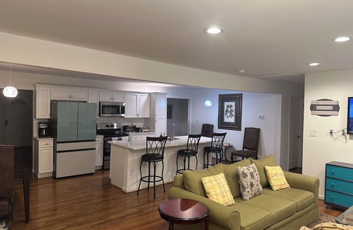 East Durham Bed & Breakfast | Charming 2-bedroom bed & breakfast in Durham with WiFi, AC