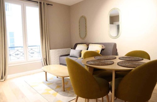 Quartier des Invalides Apartment | Charme parisien près des Invalides – 1BR & confort