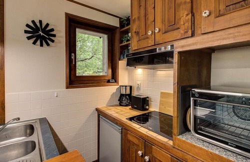 Chamonix City Centre Apartment | Apartment Grand Payot – Chamonix Centre – Alpes Travel – Sleeps 2-4