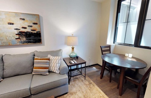 Downtown Santa Fe Condo | The Lincoln 303, 1 Bed / 1 Bath, Luxury Apartment with Kitchenette