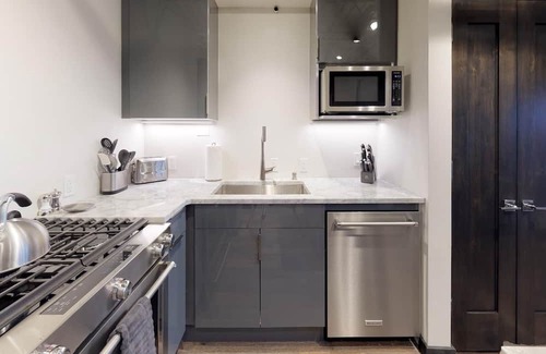 Downtown Santa Fe Condo | The Lincoln 502, 1 Bed / 1 Bath, Luxury Loft Style Condo