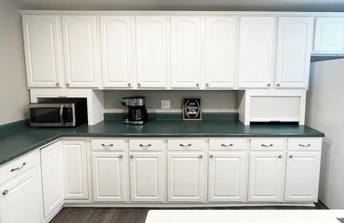 Morehead City House | Spacious 4 Bedroom Bungalow - Quiet and Central Location!