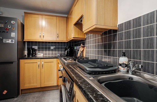 Bootle House | Bootle Haven - 2BD Retreat with Garden