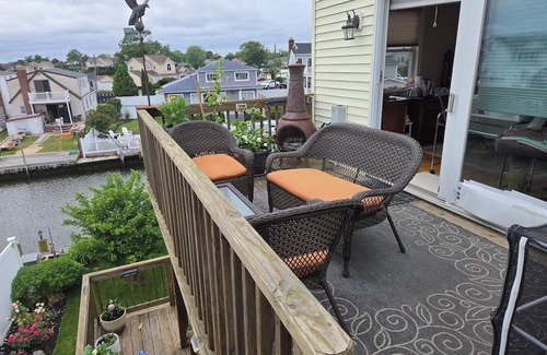 Massapequa House | RYDER CUP RENTAL AVAILABLE 9/14-10/5 MINIMUM 8 DAYS NEAR TO COURSE 7.3MI.