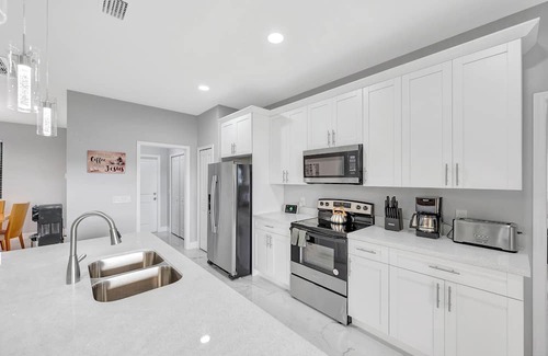 Westminister House | HUGE Home in Lehigh Acres Near RSW International Airport and JetBlue Park.